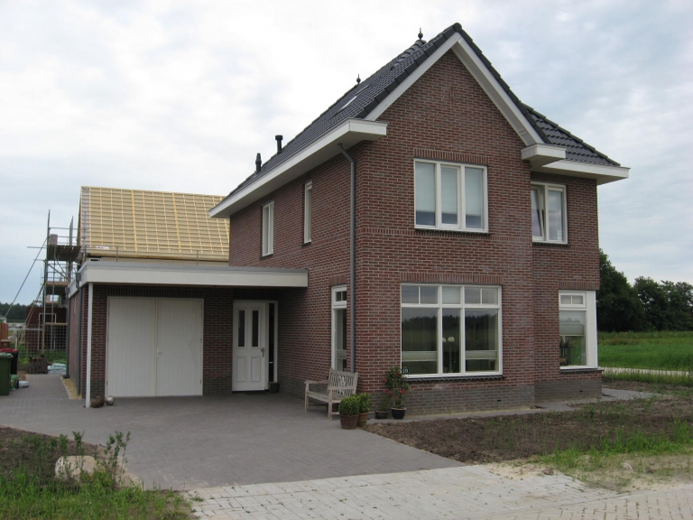 V053-006
