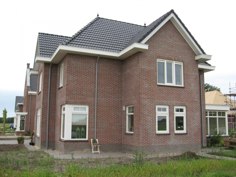 V053-006