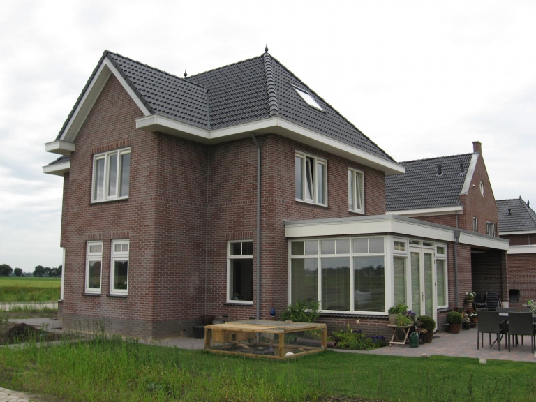 V053-006
