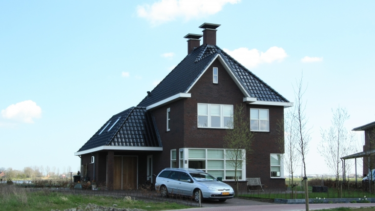 V053-009
