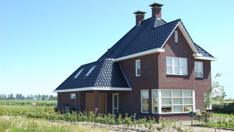 V053-009