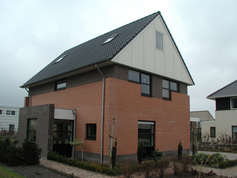 V009-0094
