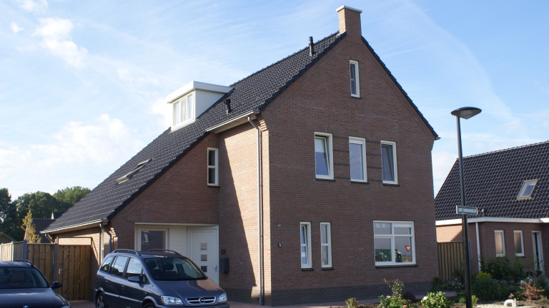 V009-0096