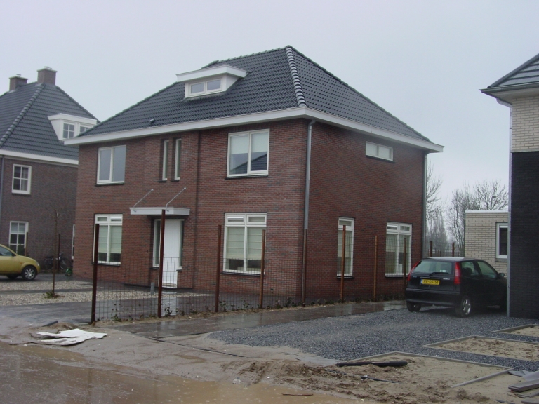 V058-002