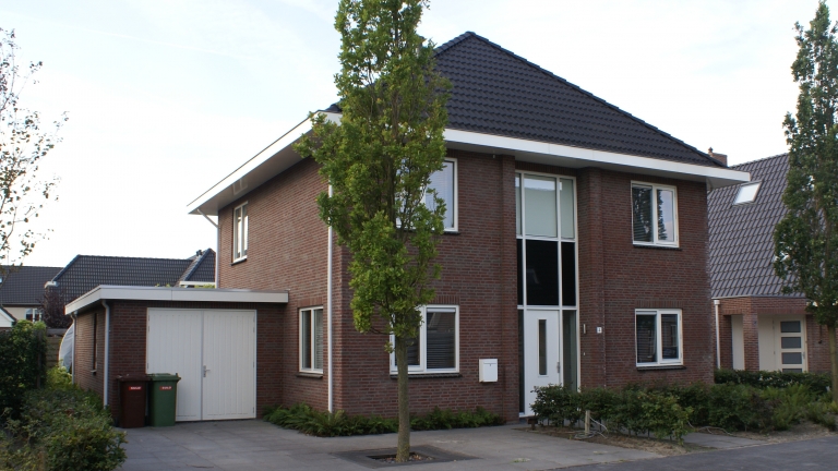 V058-0011