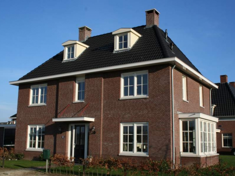 V058-012