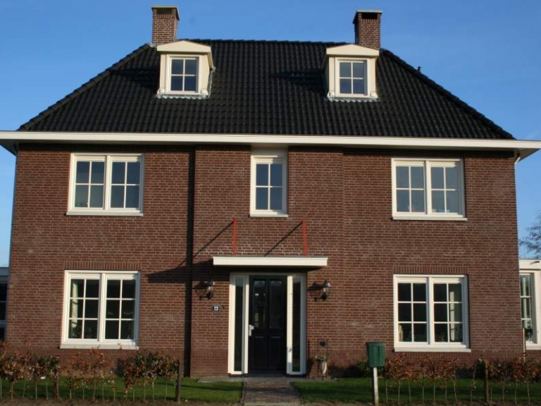 V058-012