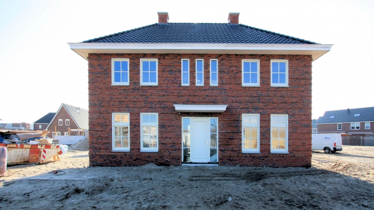 V058-031