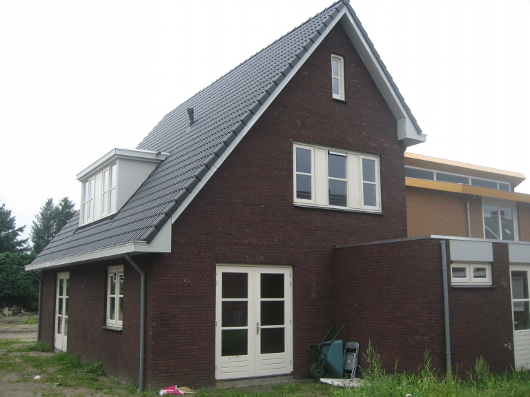 V080-016