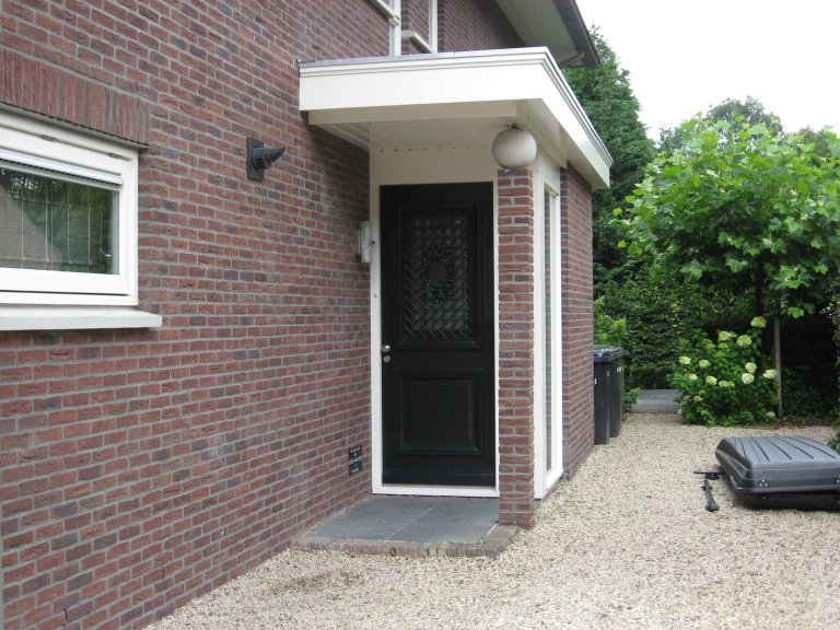 V014-093
