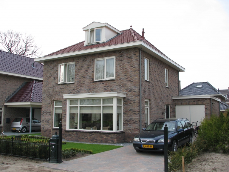 V014-095