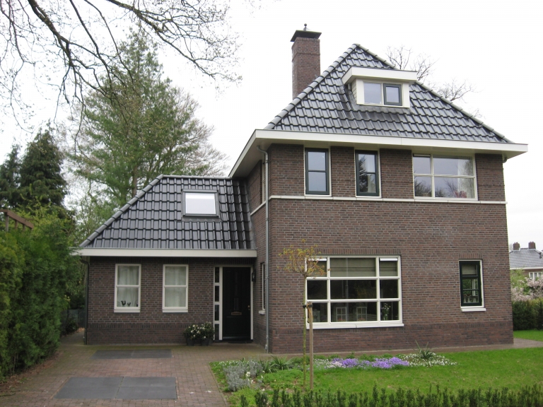 V014-098