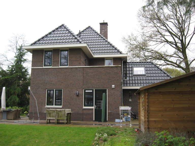 V014-098