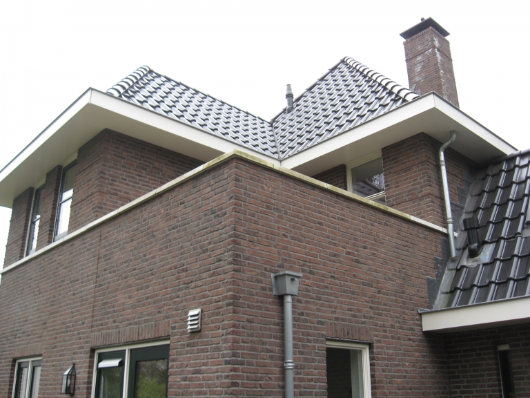 V014-098