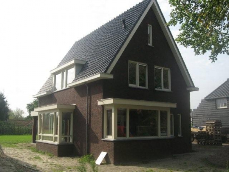 V038-095