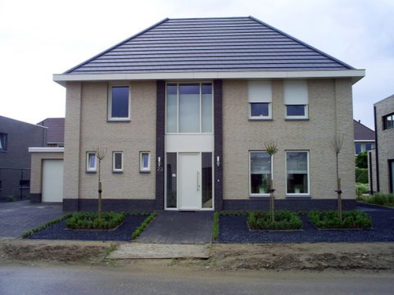 V058-096