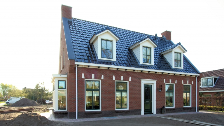 V077-065