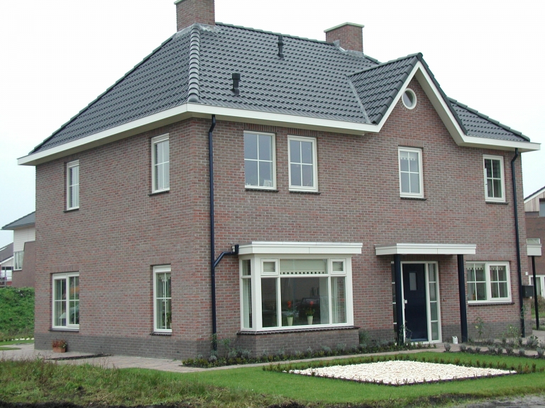 V083-005