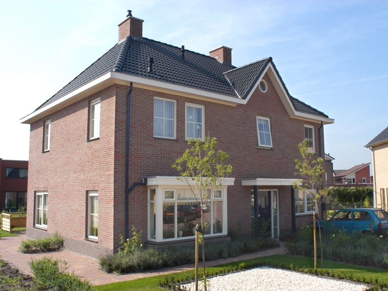 V083-005