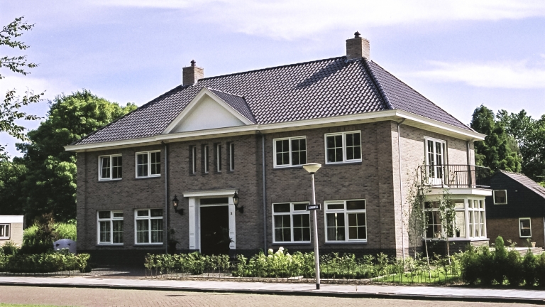 V083-009