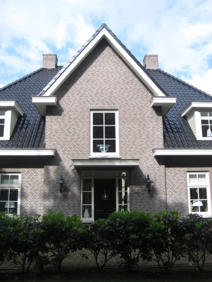 V092-002