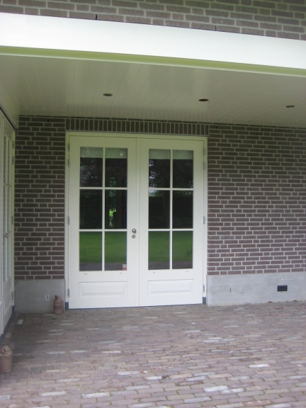 V092-002