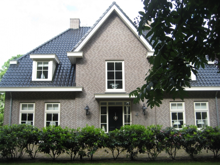 V092-002