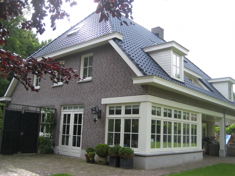 V092-002