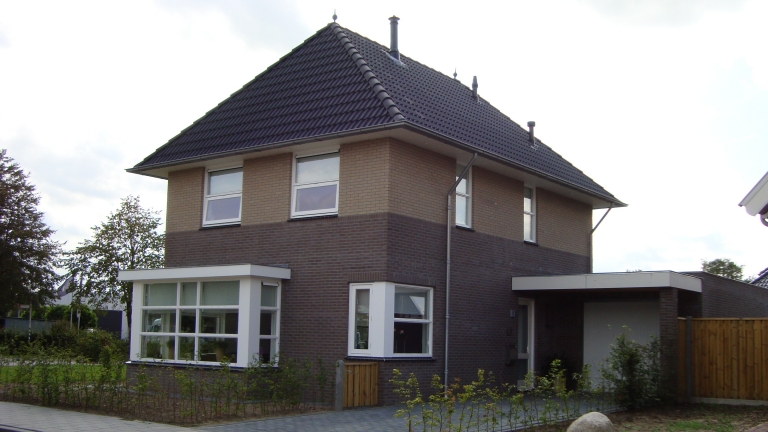 V014-055