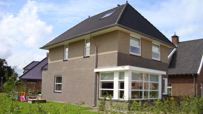 V014-055