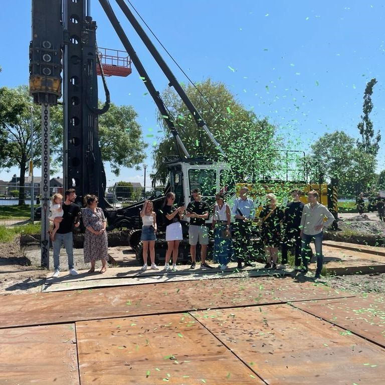 eerste-paal-uithoorn